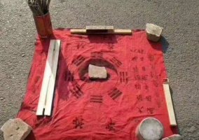 b型血女人的性格特点 B型血女生性格解析