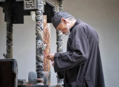 算卦比较准的大师微信是多少？   